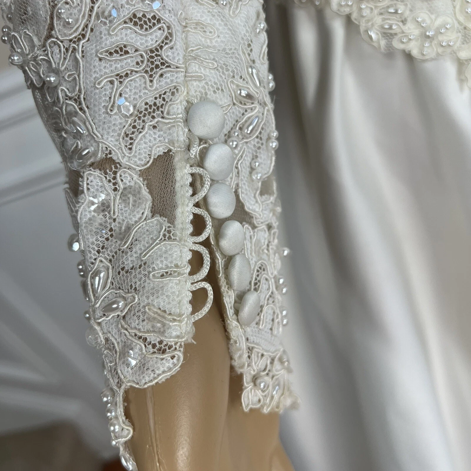 OFF WHITE Abito da sposa tromba tromba Oleg Cassini bianco corpetto con perline a maniche lunghe taglia 8
