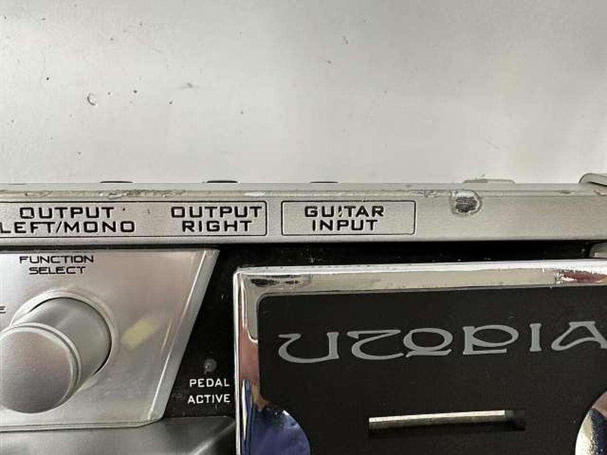 Rocktron Utopia G200 Professional Multi-FX Guitar System Rocktron Utopia G200 Professional Multi-FX Guitar System