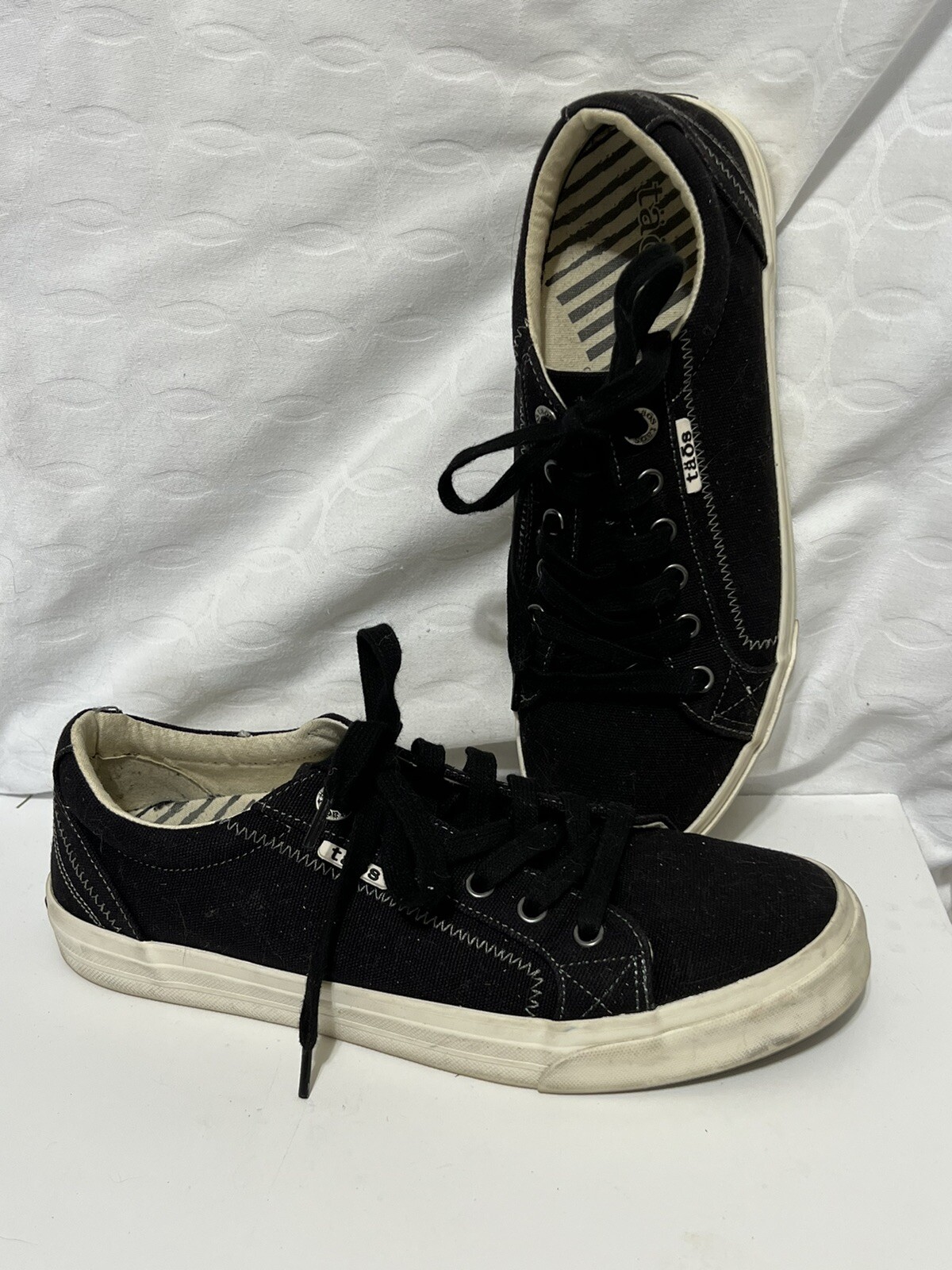 taos canvas tennis shoes