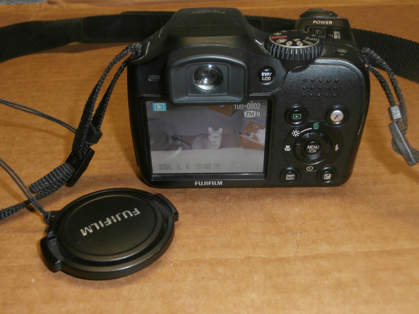 FUJIFILM FINEPIX S700 7.1 MEGAPIXELS 10x optical ZOOM+SD Memory Tested