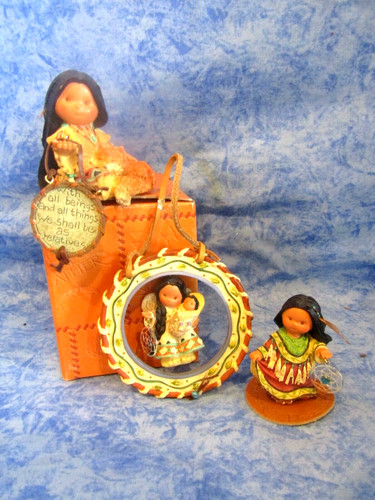 Friends of The Feather - 3 Figurines w/Dreamcatcher, Ornament & Shelf Sitter