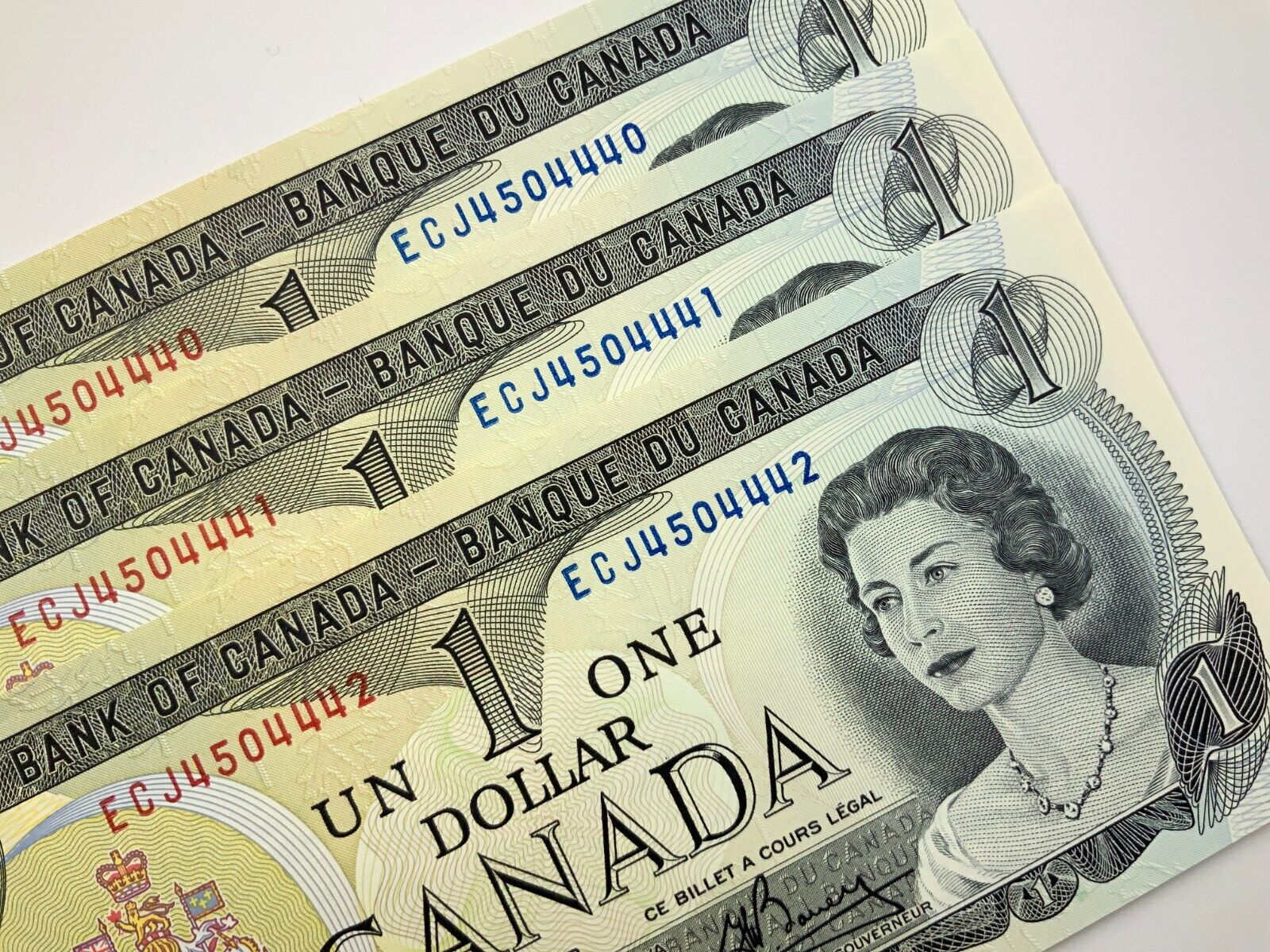 3 Consecutive 1973 Canada One 1 Dollar Uncirculated Banknote ECJ Crow Bouey Z441