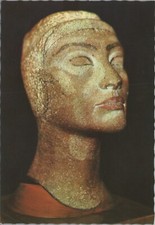 Cairo The Egyptian Museum Queen Nefertete Head Art c1980s Postcard UNP 9293a