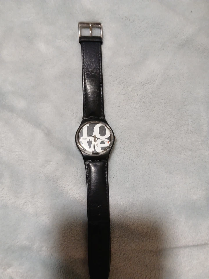 Reloj Swatch AG 2003 "Love". Necesita batería Foto 2 de 4
