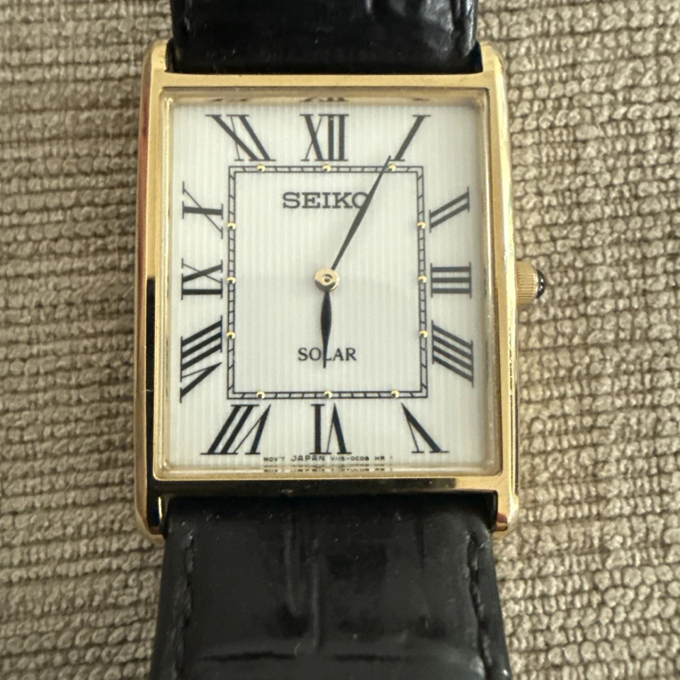 RARO SEIKO V115-0BC0 Tanque Solar Esfera Romana Dorado Para hombres 28mm Reloj Funciona Foto 2 de 4