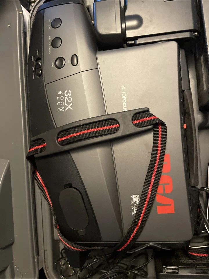 RCA VHS Camcorder with Hard Shell Case Vintage Rare, Tested Working - Image 3 of 3