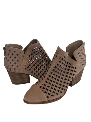 Vince Camuto Neeja Boots Womens Size 8 