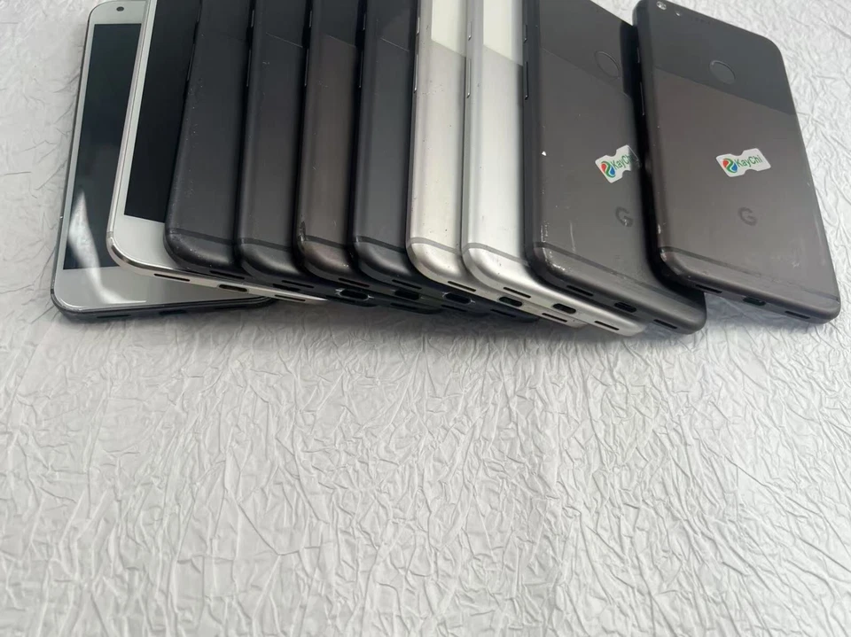 Google Pixel XL - 32 GB - white black  (Unlocked) 4G smart mobilephone tested - Image 3 of 4