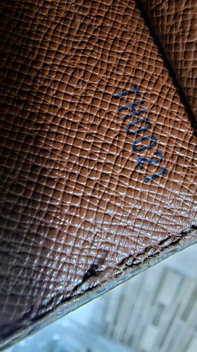 Authentic Preloved Louis Vuitton Saint Cloud FREE SHIPPING - Picture 7 of 23