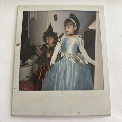 VINTAGE KID  GIRL DRESS CINDARELLA HALLOWEEN COLOR POLAROID PHOTO #2
