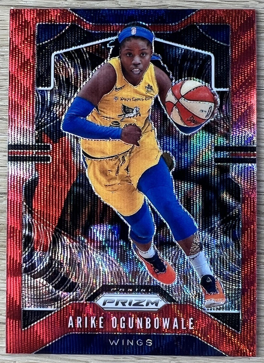 2020 Panini Prizm WNBA Red Wave Parallel #30 - Arike Ogunbowale - Dallas Wings