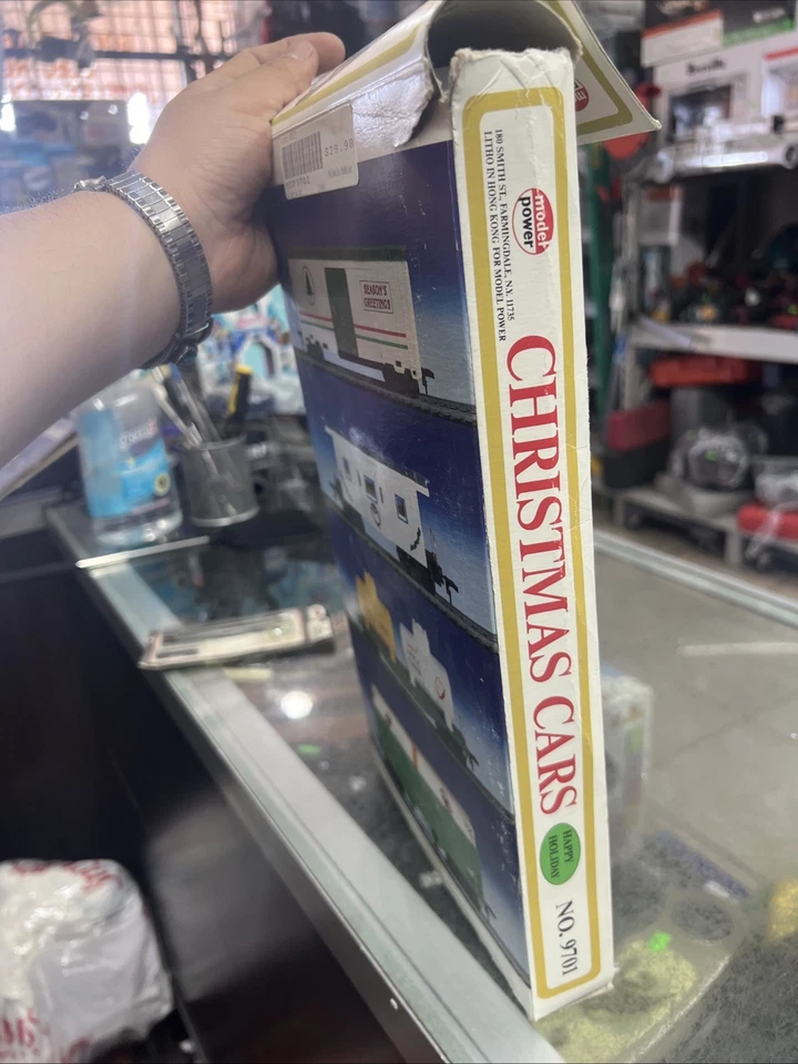 model power, HO scale, limited edition, Christmas cars no. 9701 4pack set 📦 - Image 3 of 4