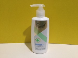 olay hungarian water essence cleanser