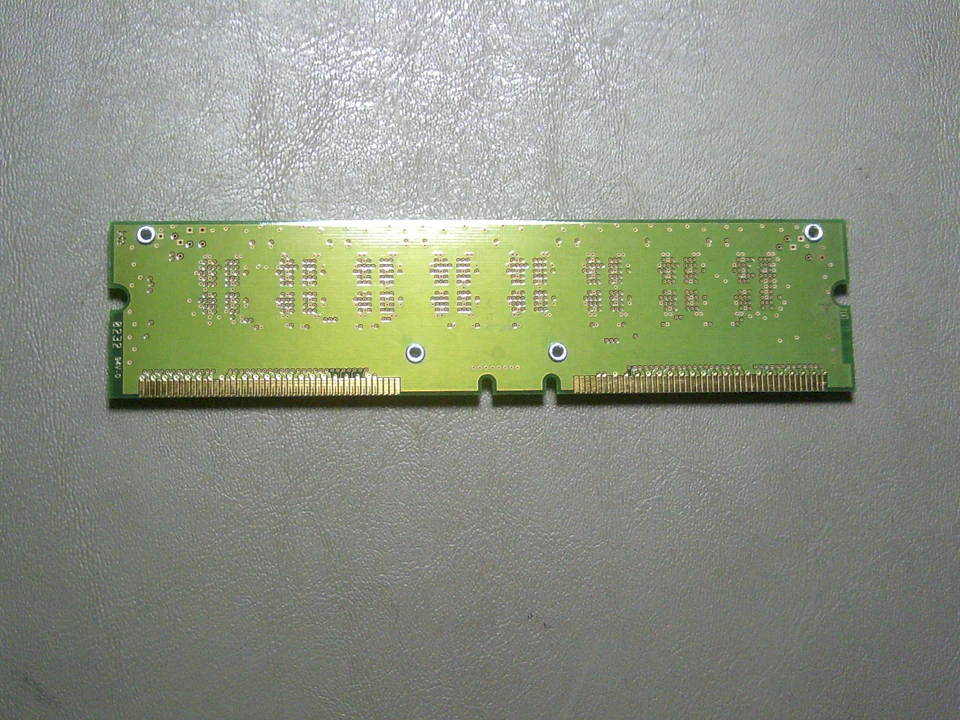 HYR1612849G-845 Infineon Germany 256MB /8 184 pin PC800-45 8d NONECC RDRAM RIMM  - Image 2 of 4
