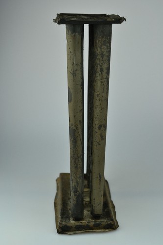 ANTIQUE PRIMITIVE 10 TAPER METAL CANDLE MOLD 10 INCHES HIGH - Picture 4 of 7