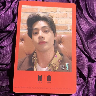 BTS V RED 1995 Edition Kpop Boy Photo Card Close Up red