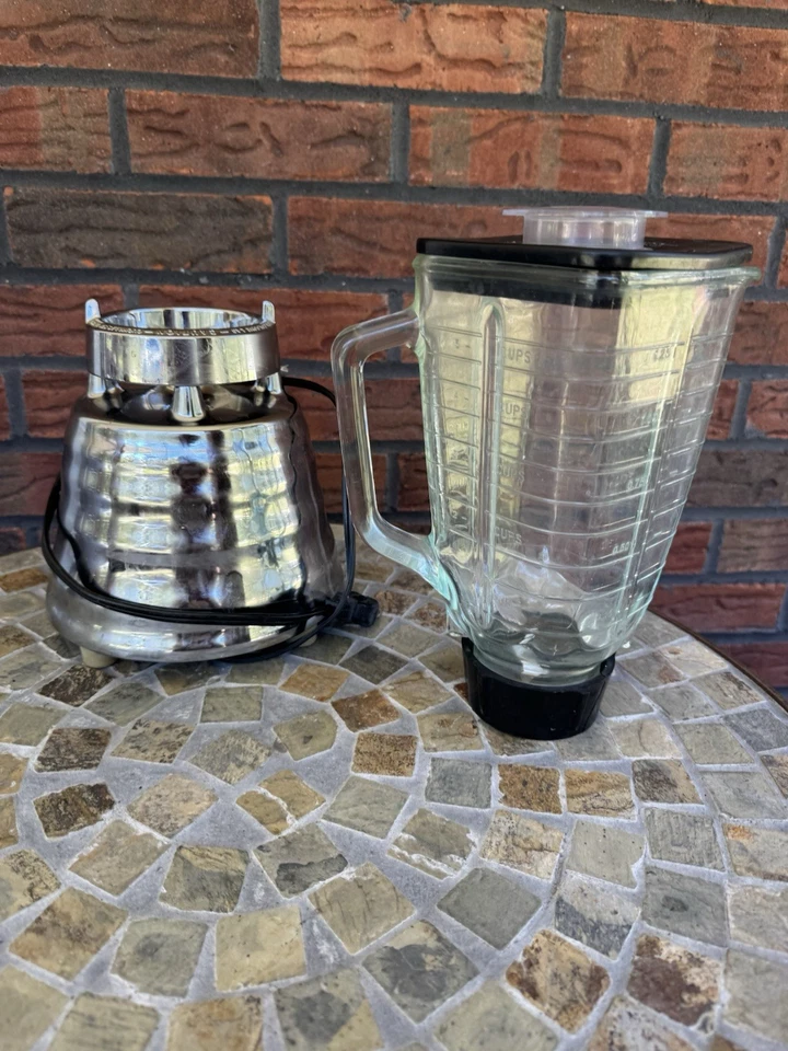 Vintage Oster Classic Blender Stainless Osterizer Beehive MCM Retro 500 Watt - Image 3 of 4