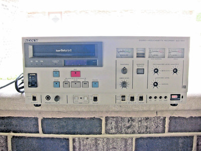 Sony Super HiFi Beta Video Player and Recorder, Model - SLO - 1800