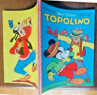 MICKEY MOUSE NO. 339 DEL 1962 NEVER OPENED WITH DOTS AND FIGURINES EXCELLENT