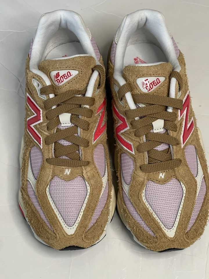 New Balance 9060 Great Plains True Red Grade School GC9060VD Talla 5 EE. UU. Foto 2 de 4