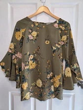 Lauren Conrad Blouse Green Floral Peasant Bell Sleeve Boho Prairie Flowy M