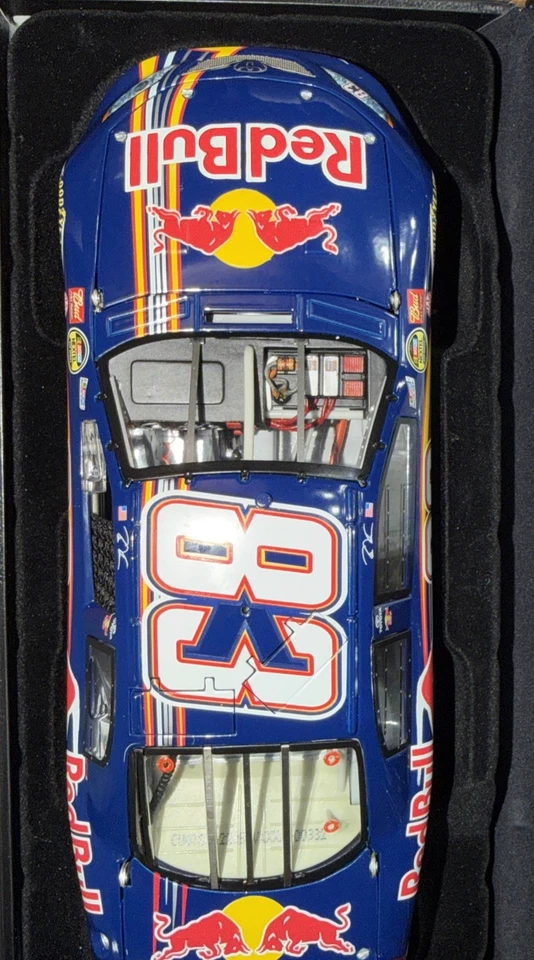 Brian Vickers #83 Red Bull 2007 Totota Camry Owners Elite Collection Diecast Foto 2 de 4