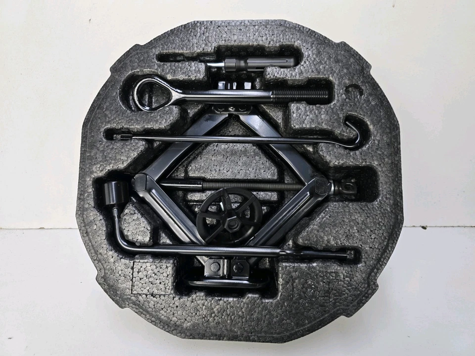 2017-2023 HYUNDAI ELANTRA SPARE TIRE EMERGENCY JACK TOOL KIT FOAM OEM GENUINE - Image 2 of 4