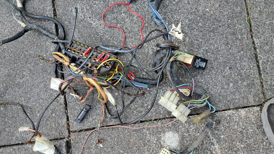 BMW Nueva Clase 2000 Arnés de cables Manillar izquierdo LHD Interruptor manual Etiquetado Foto 3 de 4