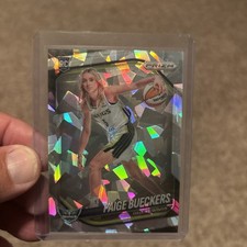 2025 Panini Prizm WNBA - Rookie Variation Paige Bueckers #147 Ice Prizm (RC)