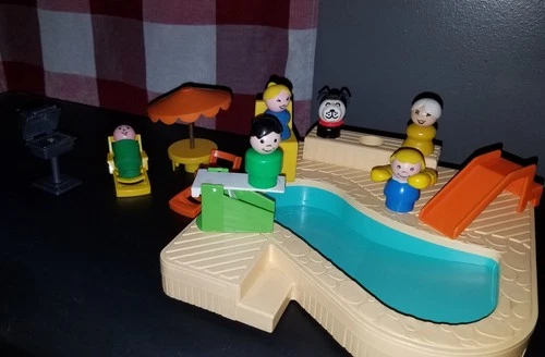 Vintage 1986 Fisher Price Little People 2526 Swimming Pool Set Complete w/extras