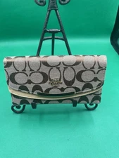 Coach Slim Envelope Wallet ~ Signature Canvas Light Khaki Chalk Style