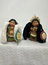 Lot Of 2 Friends of the Feather Enesco 2000 Figurines Blankets Hug & Warm Smile