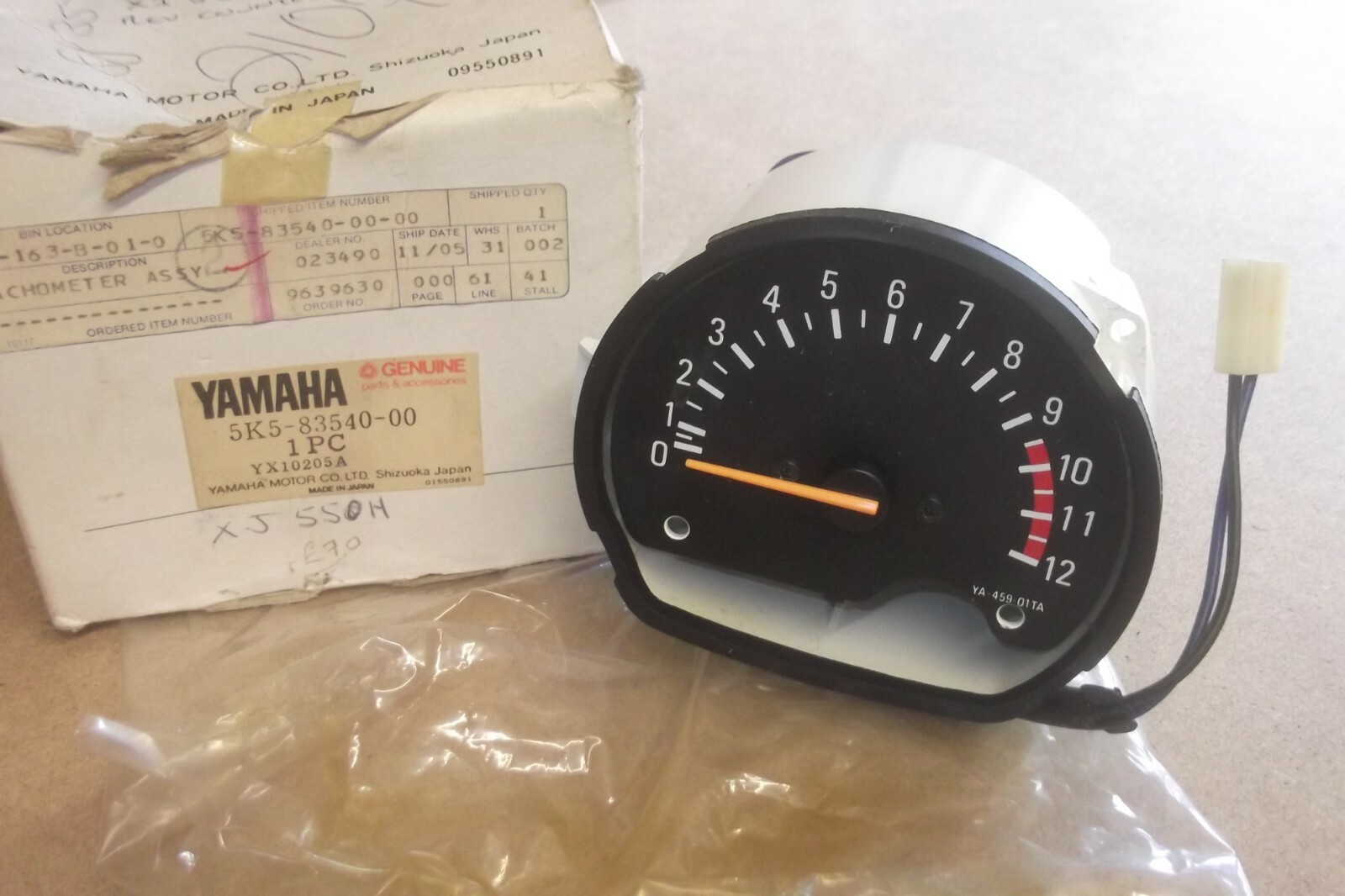 YAMAHA XJ550 XJ650 GENUINE NOS TACHOMETER / REV COUNTER 5K583540