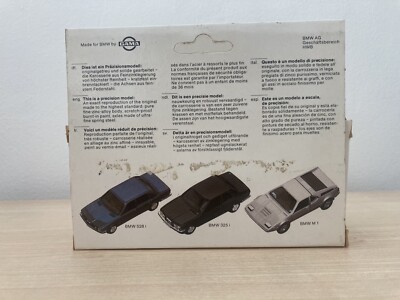 BMW 528i E28 Notarzt 1/43 - Moulée Sous Pression - Rouge Et Blanc - Neuf