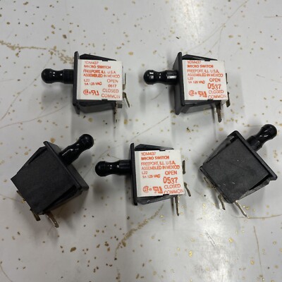 (LOT) 5 Honeywell 1DM437 Micro-Switch DM Series Snap-In Panel Mount 125VAC 1A