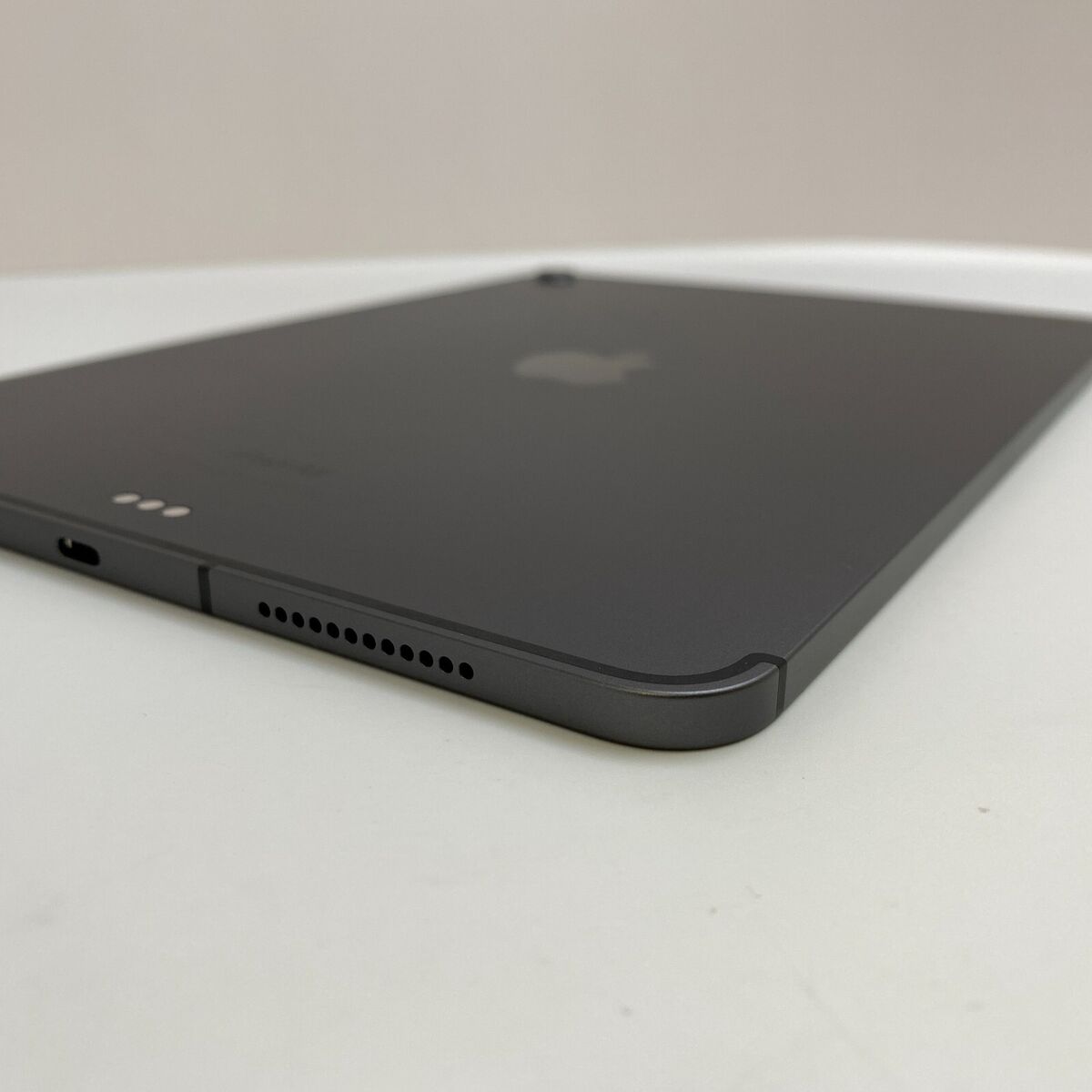 Apple iPad Air 5th Gen. 256GB, Wi-Fi, 10.9 Apple iPad Air 5th Gen. 256GB, Wi-Fi, 10.9