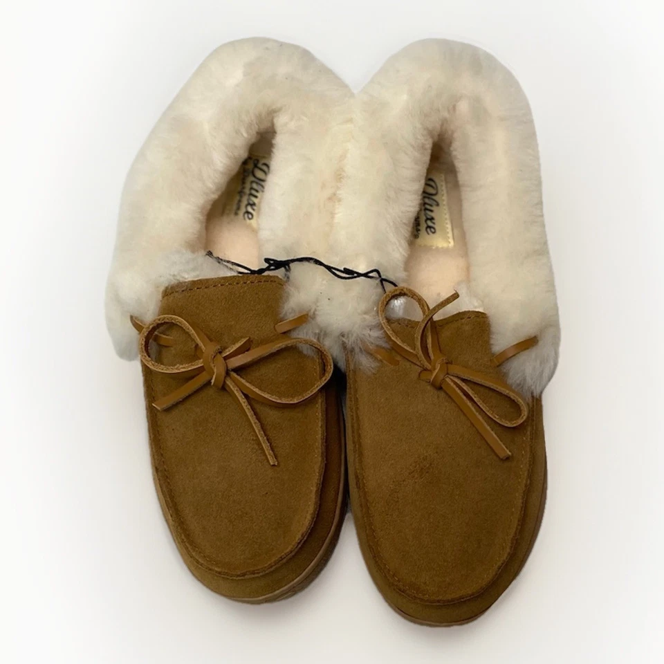 NUEVAS Zapatillas Mocasín Dluxe by Dearfoam Gamuza Cuero Mujer Talla 7 Cordero Piel de Oveja Foto 2 de 4