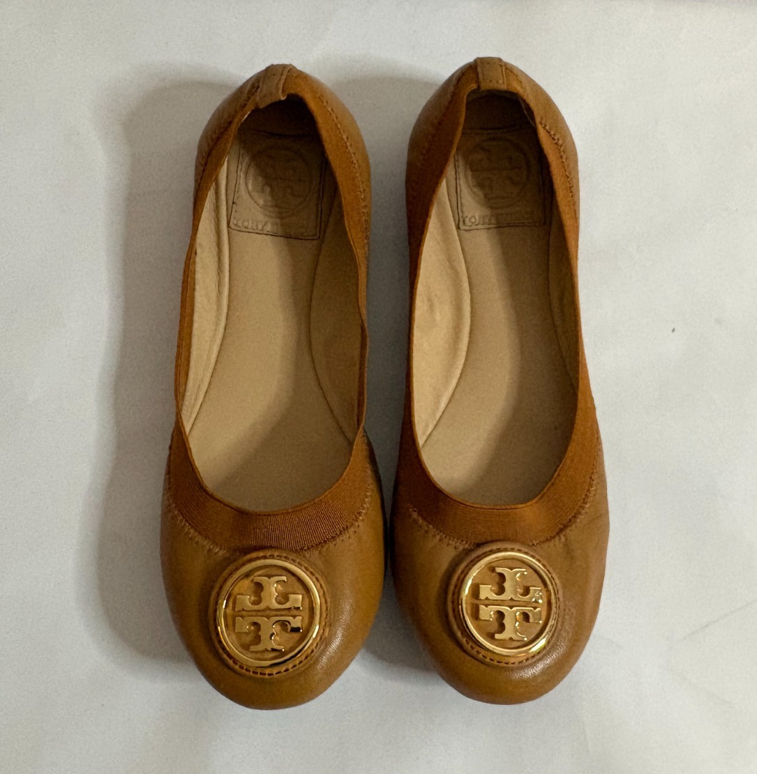 Tory Burch Woman's Caroline Ballet Tan leather Flats Gold Logo Shoes Size 7M thumbnail 3