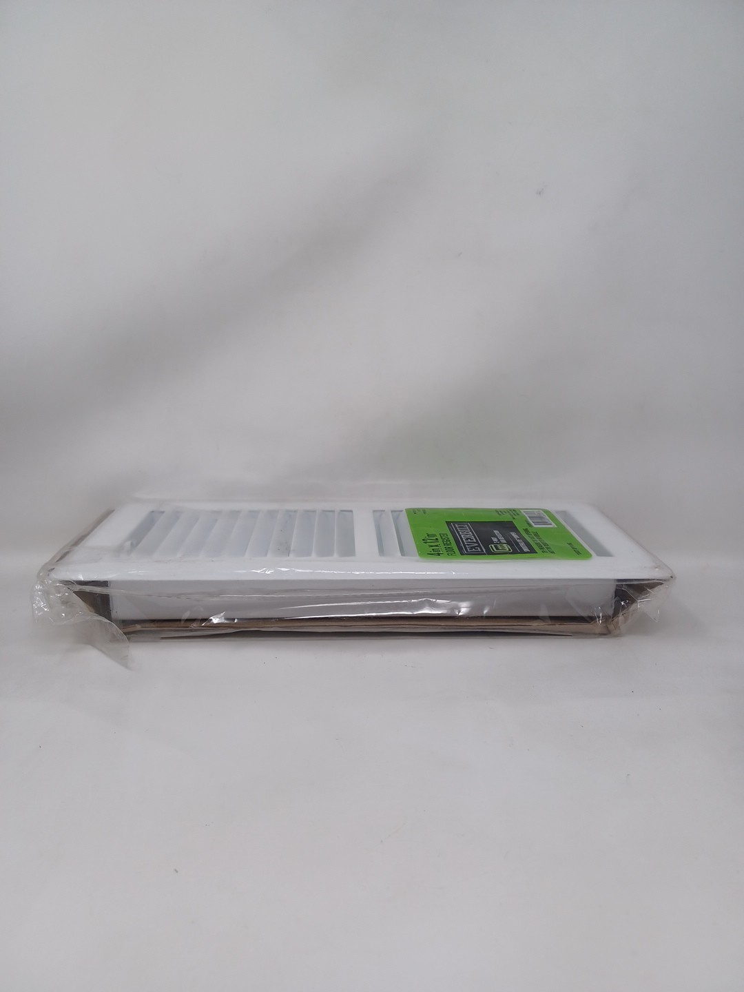 как выглядит 1 Everbilt Steel Construction 4" x 12" Floor Register White Finish E150mw фото