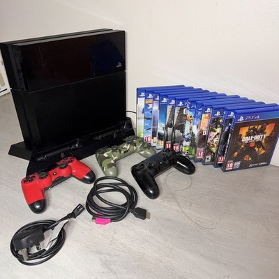 Playstation 4 Model CUH 1003 Bundle 3 Controller und Spiele x12 plus Ständer
