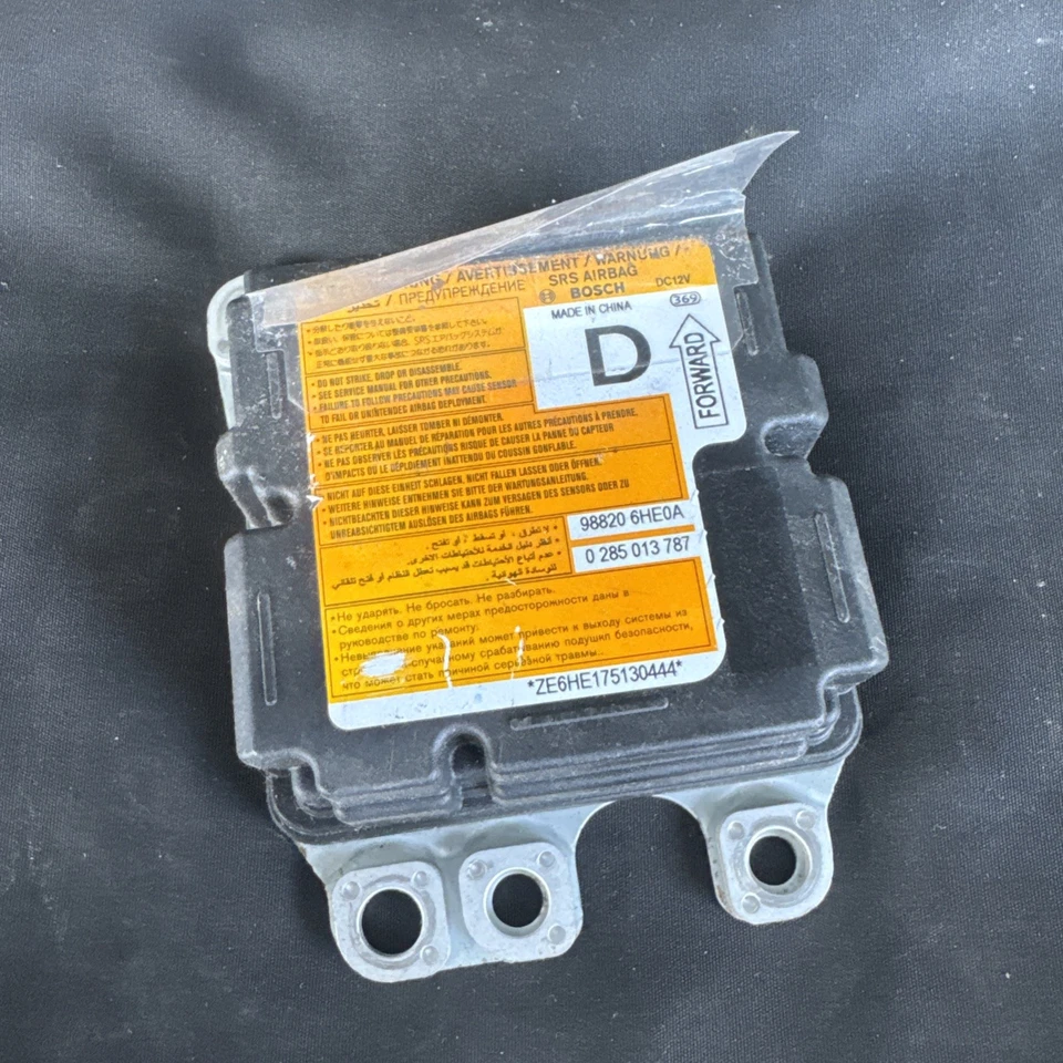 INFINITI Q50 Q60 BAJO CONSOLA MÓDULO DE CONTROL UNIDAD MONTAJE 98820 6HE0A OEM Foto 3 de 3