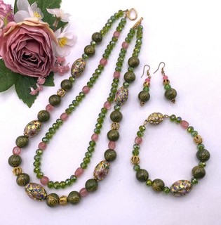 Vintage Jewelry Lot Asian CLOISONNÉ Rose Quartz Glass Gold Tone Green & Rose Set