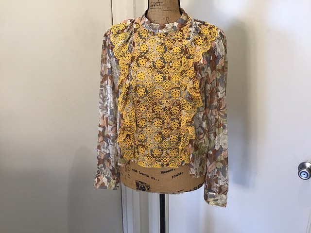yellow zara blouse
