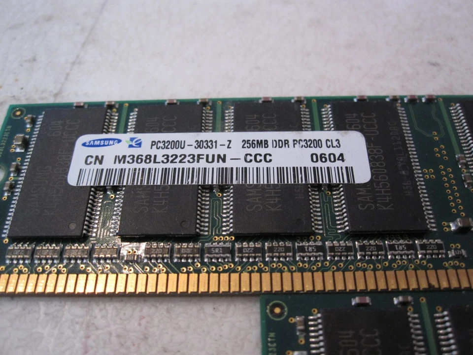 Lot of 2 Vintage Samsung 256mb M368l3223fun-ccc RAM Memory CCC 512mb Total - Image 2 of 2