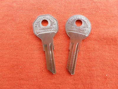 2 VINTAGE PACKARD BRIGGS STRATTON GRV 14  NOS KEY BLANKS 1938 -1956