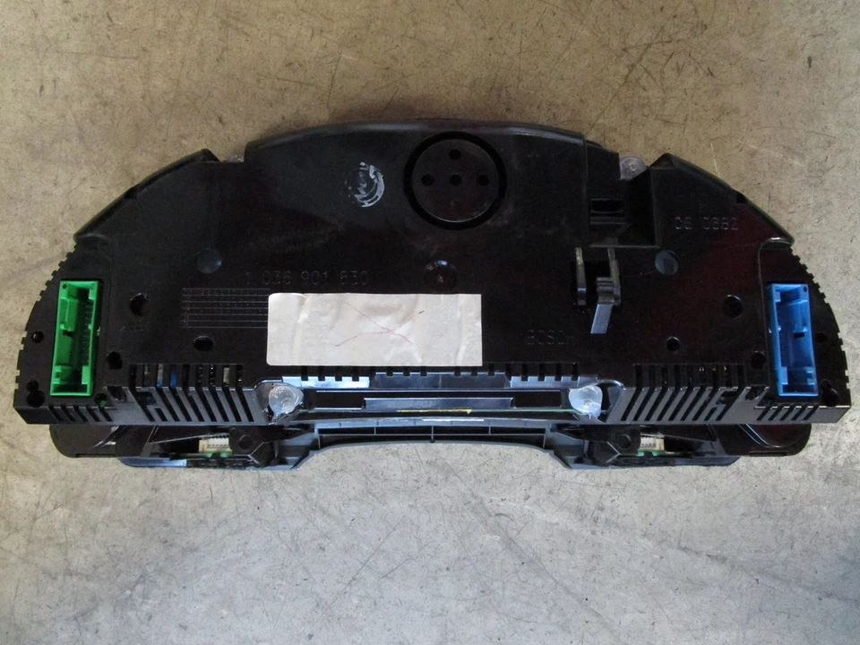 Cuadro de instrumentos color FIS velocímetro A4 S4 B6 8E 4.2 V8 8E0920933AX BOSCH  Foto 2 de 4