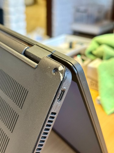 Dell Latitude 7420 | i5 11thGen | 16GB RAM | 256GB NVMe| Windows 11 | SchoolWork - Picture 7 of 8