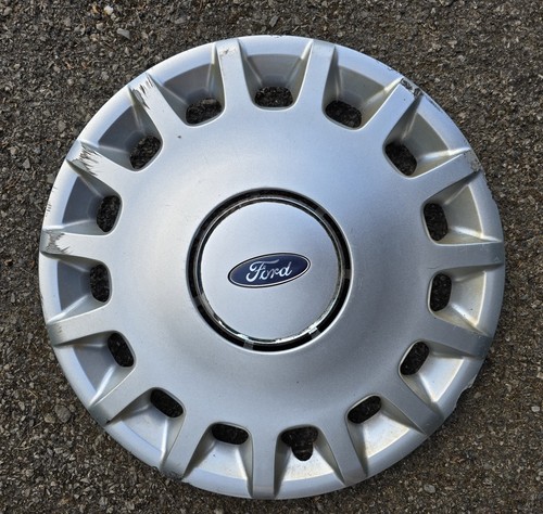 Genuine Ford Trim Cup Hub Silver 16" Wheel Used 