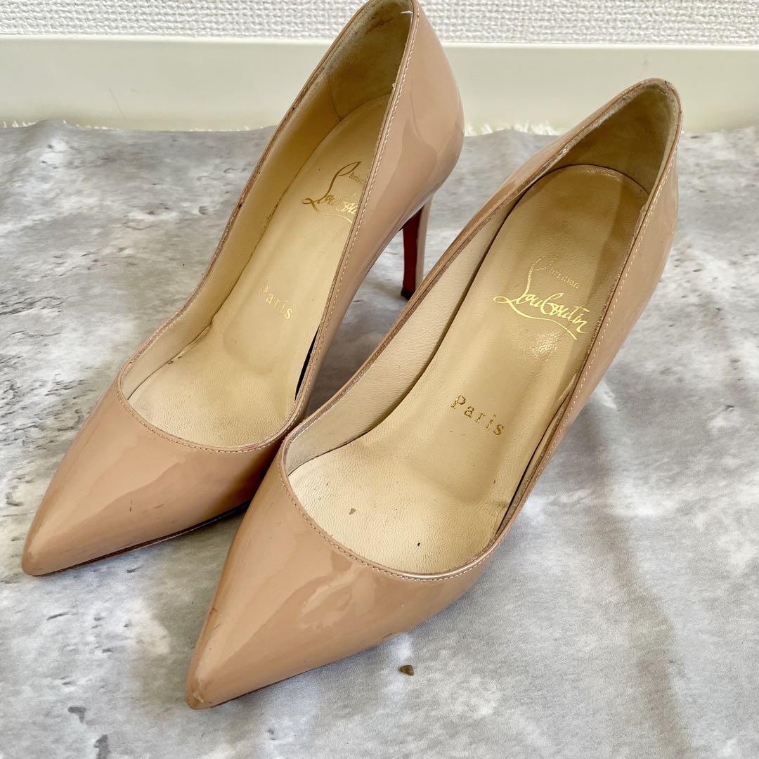 【24H限定値引き】 Christian Louboutin ベージュ 892F3694-ACA2-40A3-AA6A-