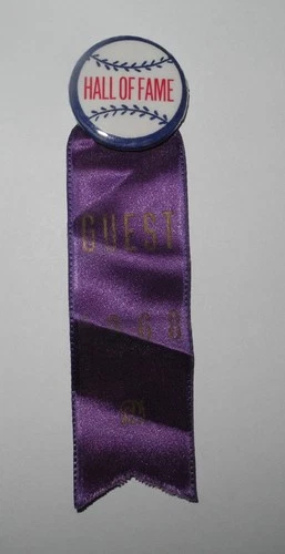 1968 Baseball Hall of Fame Guest Pass Ticket Souvenir Pin Button Joe Medwick